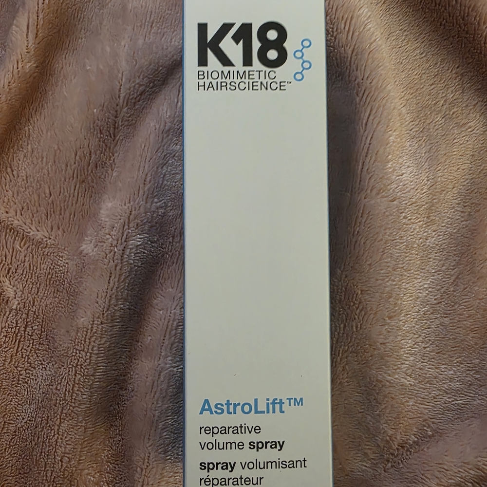K18 Biomimetic Hairscience AstroLift Reparative Volume Spray - White